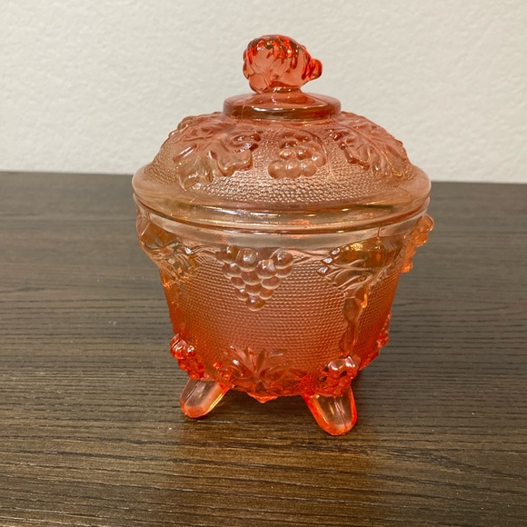 Vintage Pink Jeanette Glass Lidded Compote Candy Dish Collectible - Picture 1 of 7